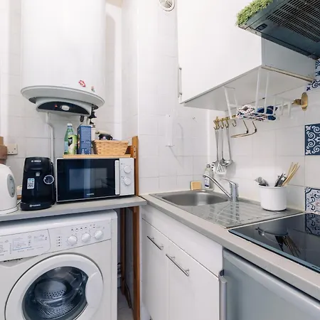 Pied-a-terre In 19 * Paris